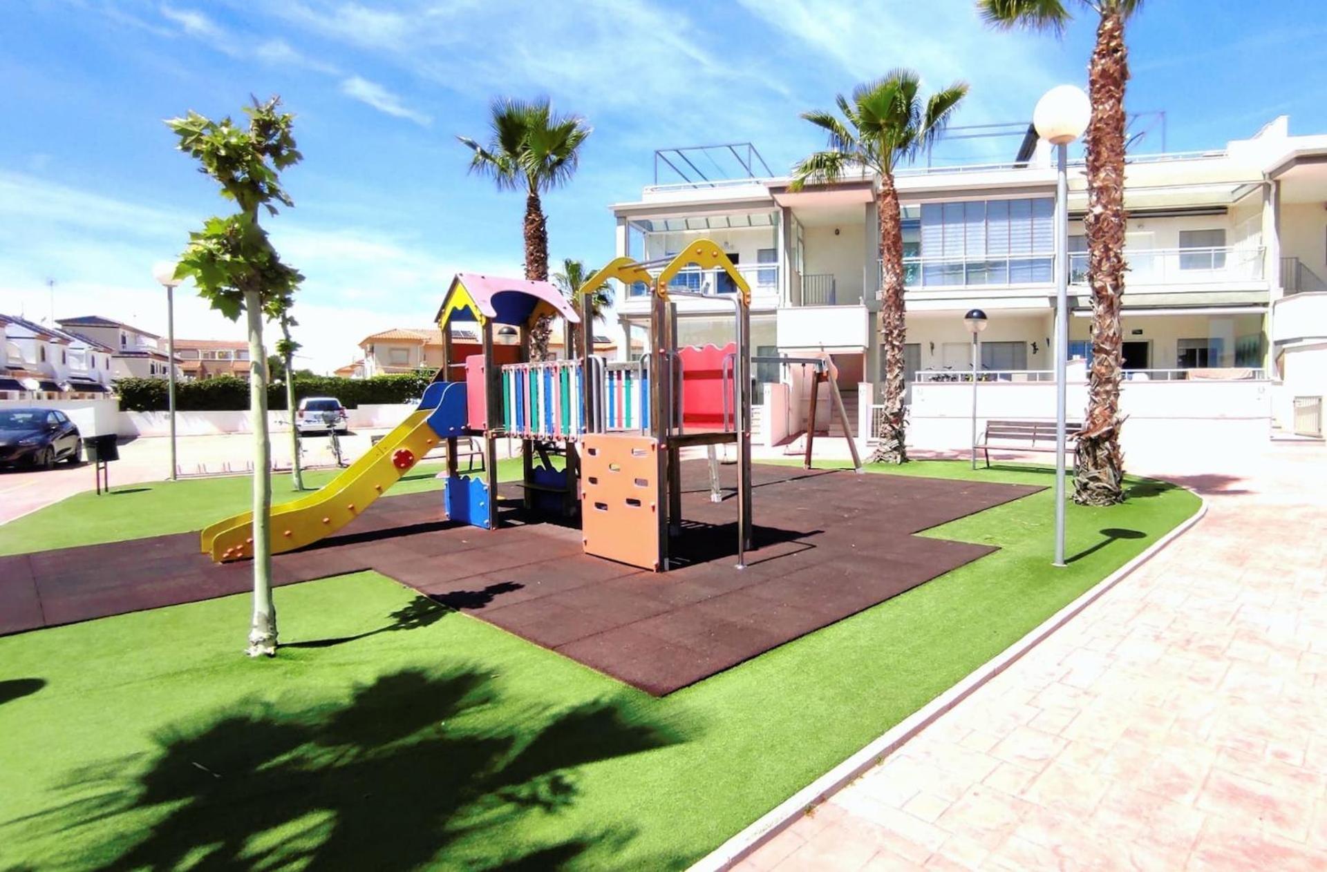 Oasis House * Orihuela